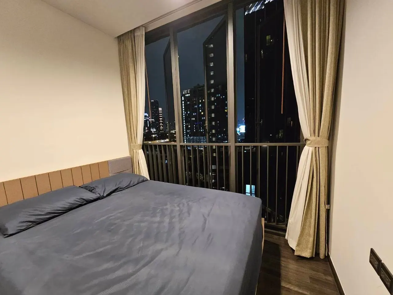 1 ห้องนอน · 1 ห้องน้ำ · 28 m²