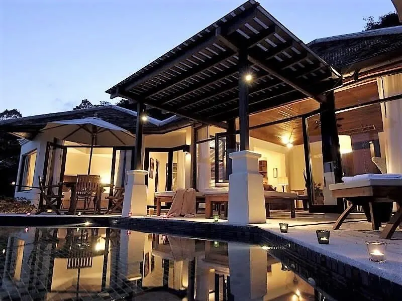 Villa · 2 ห้องนอน · 2 ห้องน้ำ · 208 m²