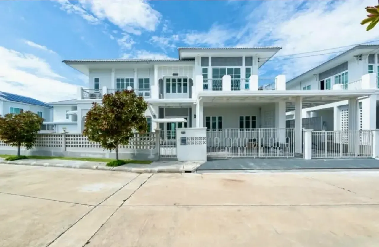 House · 4 ห้องนอน · 5 ห้องน้ำ · 480 m²