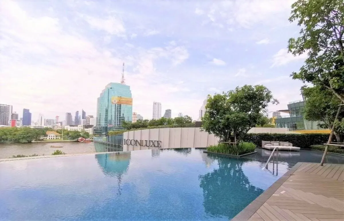 Magnolias Waterfront Residences