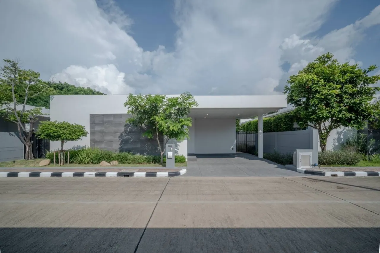 Villa · 3 室 · 3 卫 · 220 m²