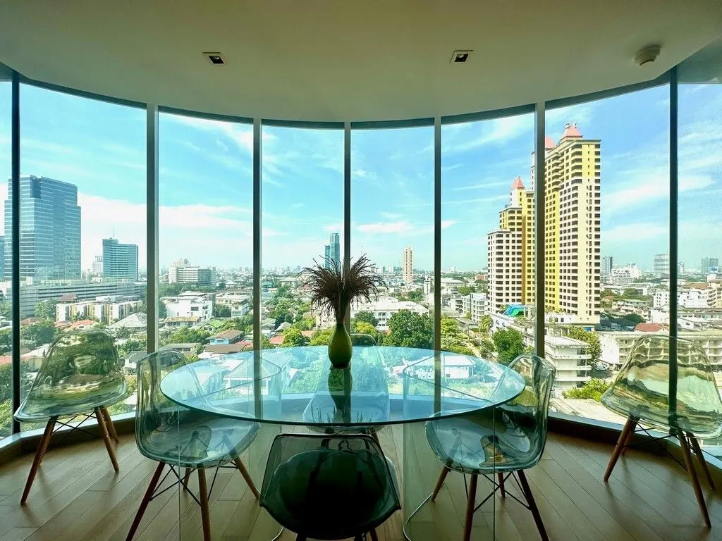 Condo · 2 ห้องนอน · 2 ห้องน้ำ · 127 m²