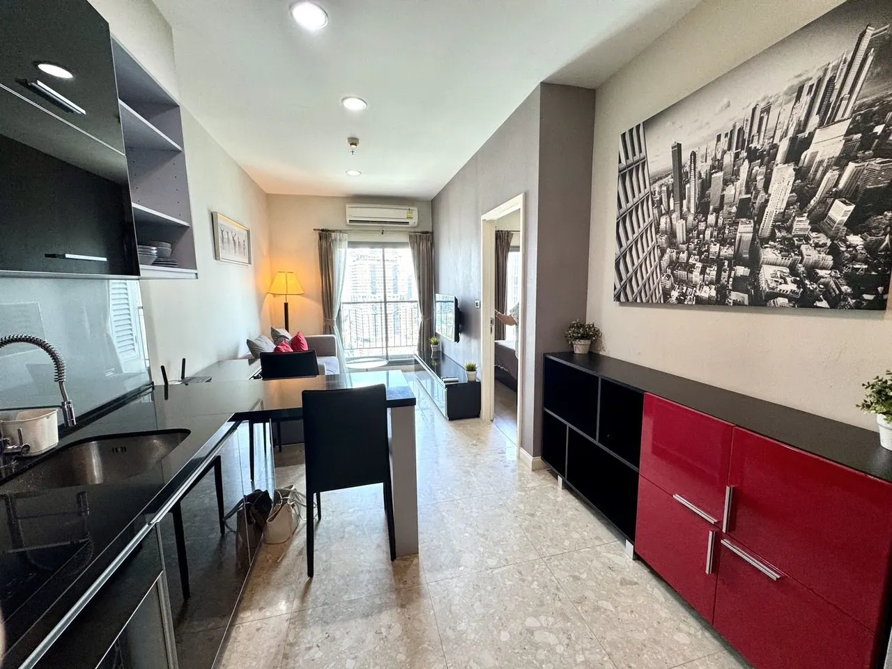 Condo · 1 室 · 1 卫 · 37 m²