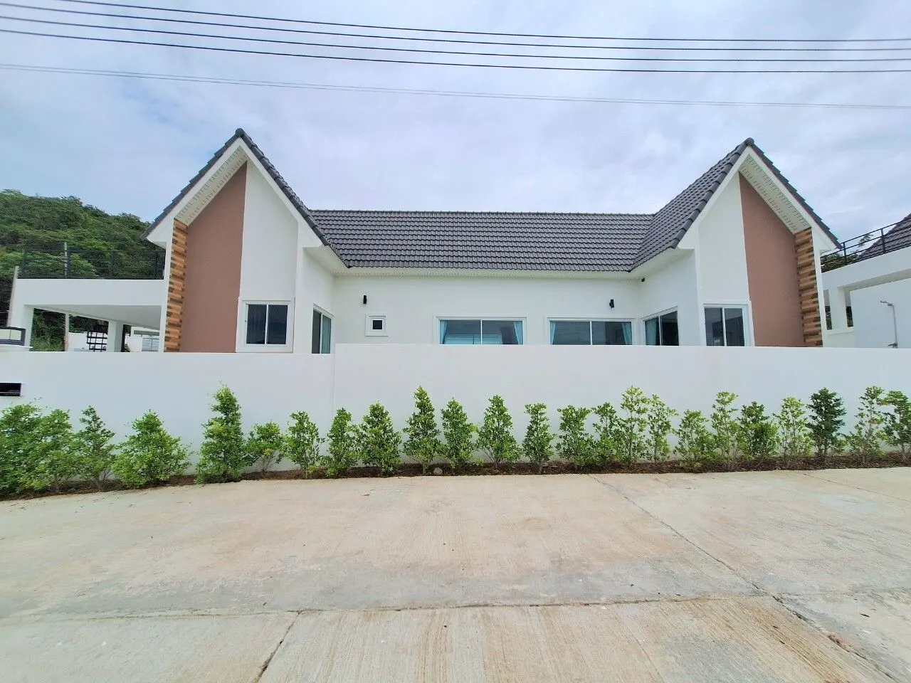 Villa · 2 bd · 2 ba · 189 m²