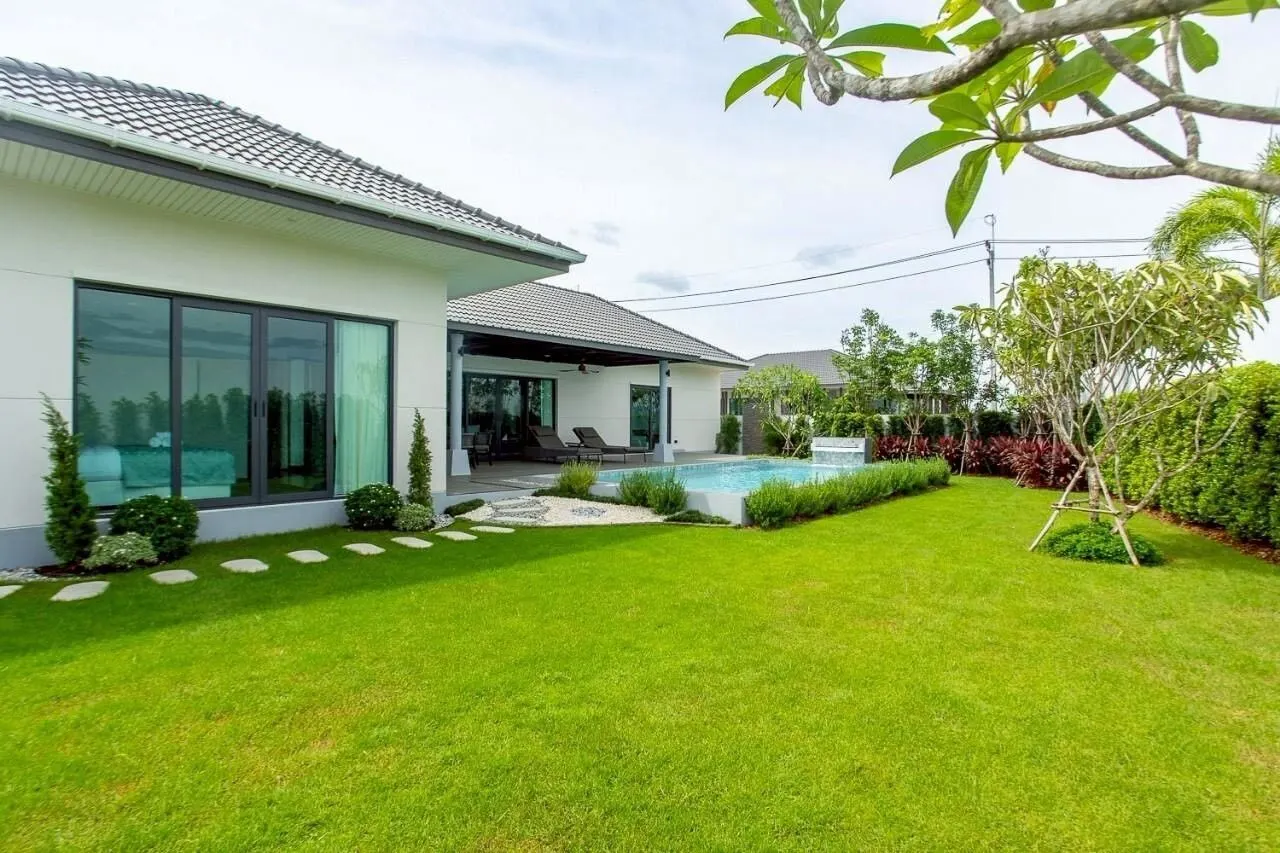 House · 3 сп. · 2 ванн. · 220 m²