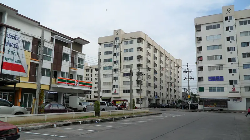 Thanommit Park