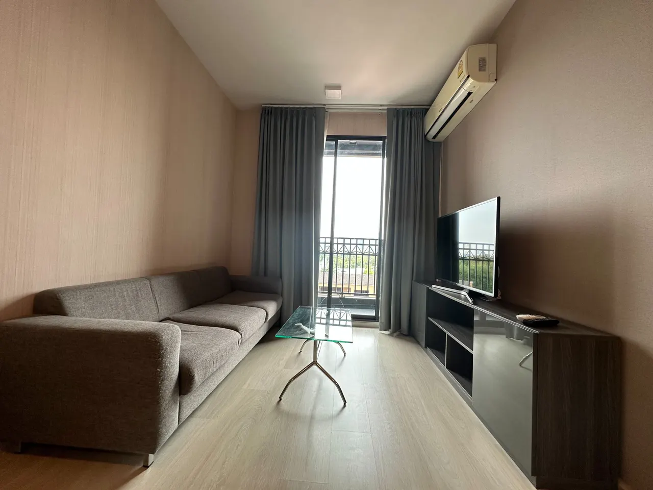 2 bd · 2 ba · 53 m²