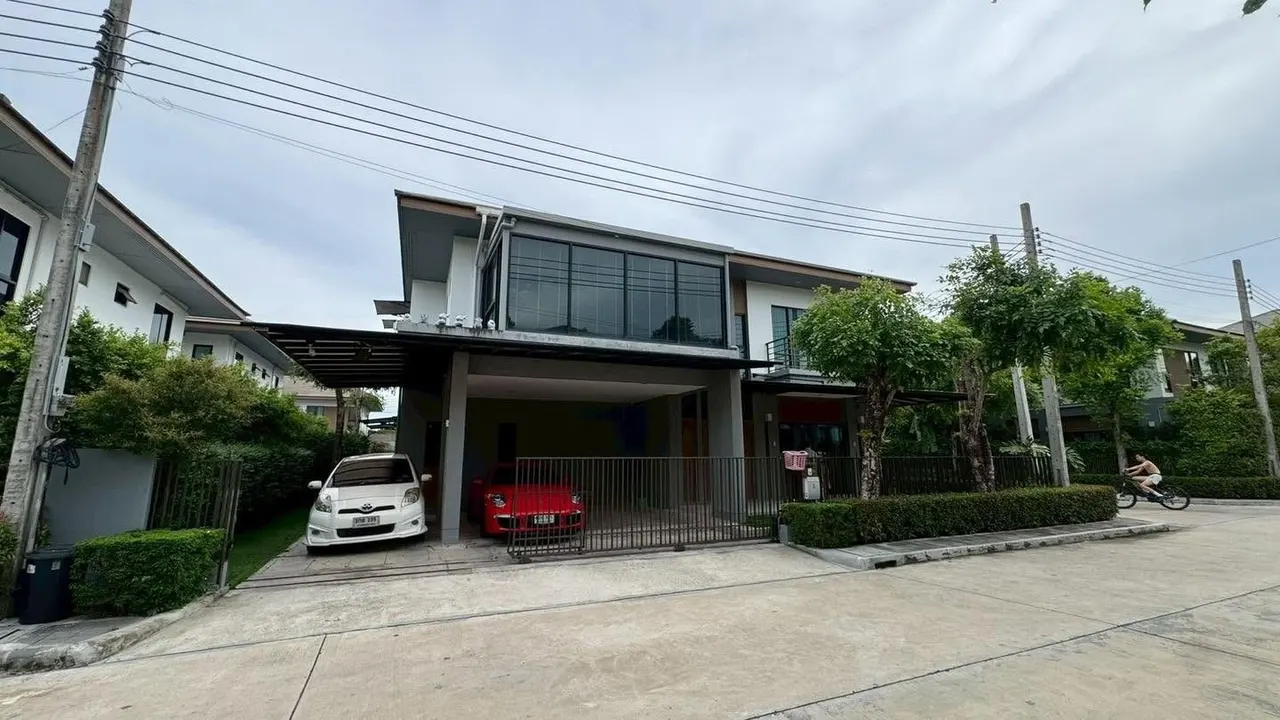 House · 4 ch. · 4 sdb · 300 m²