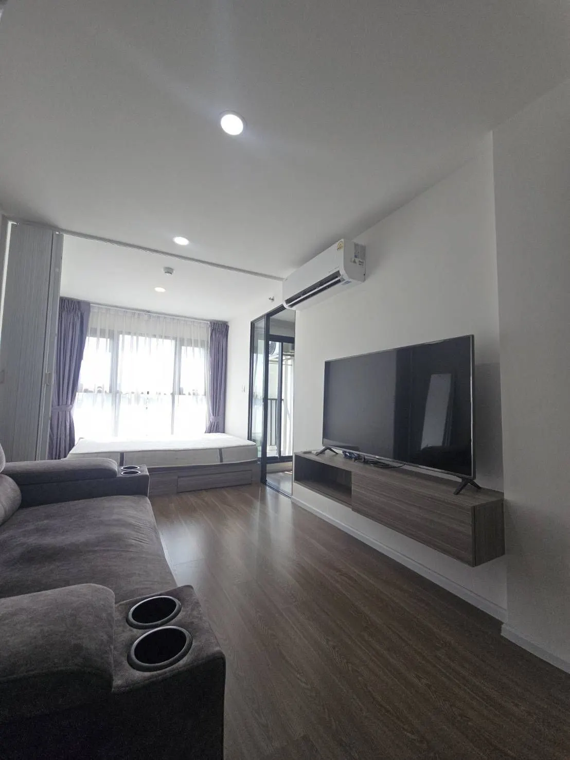 Condo · 1 室 · 1 卫 · 27 m²