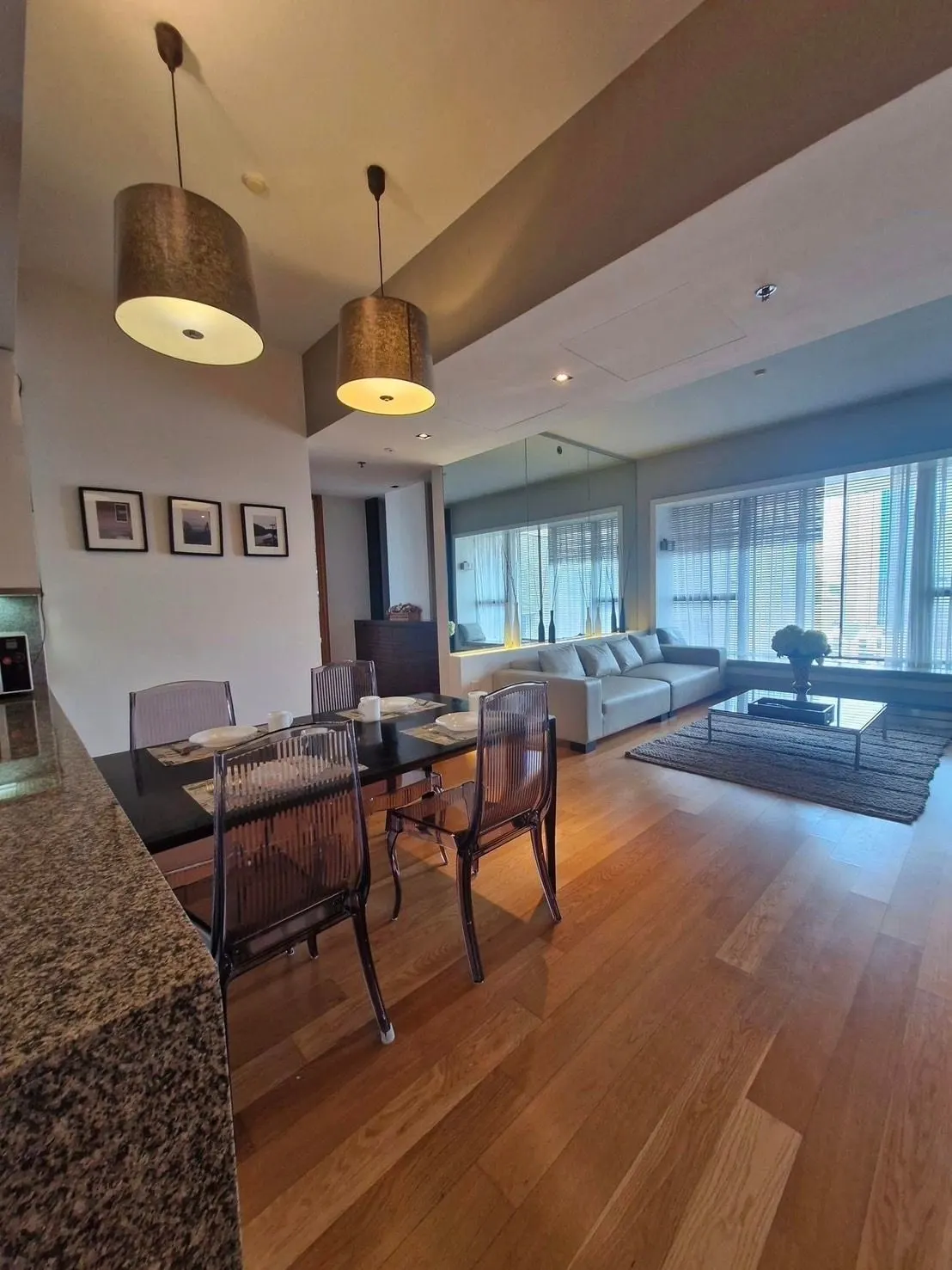 Condo · 2 室 · 2 卫 · 94 m²