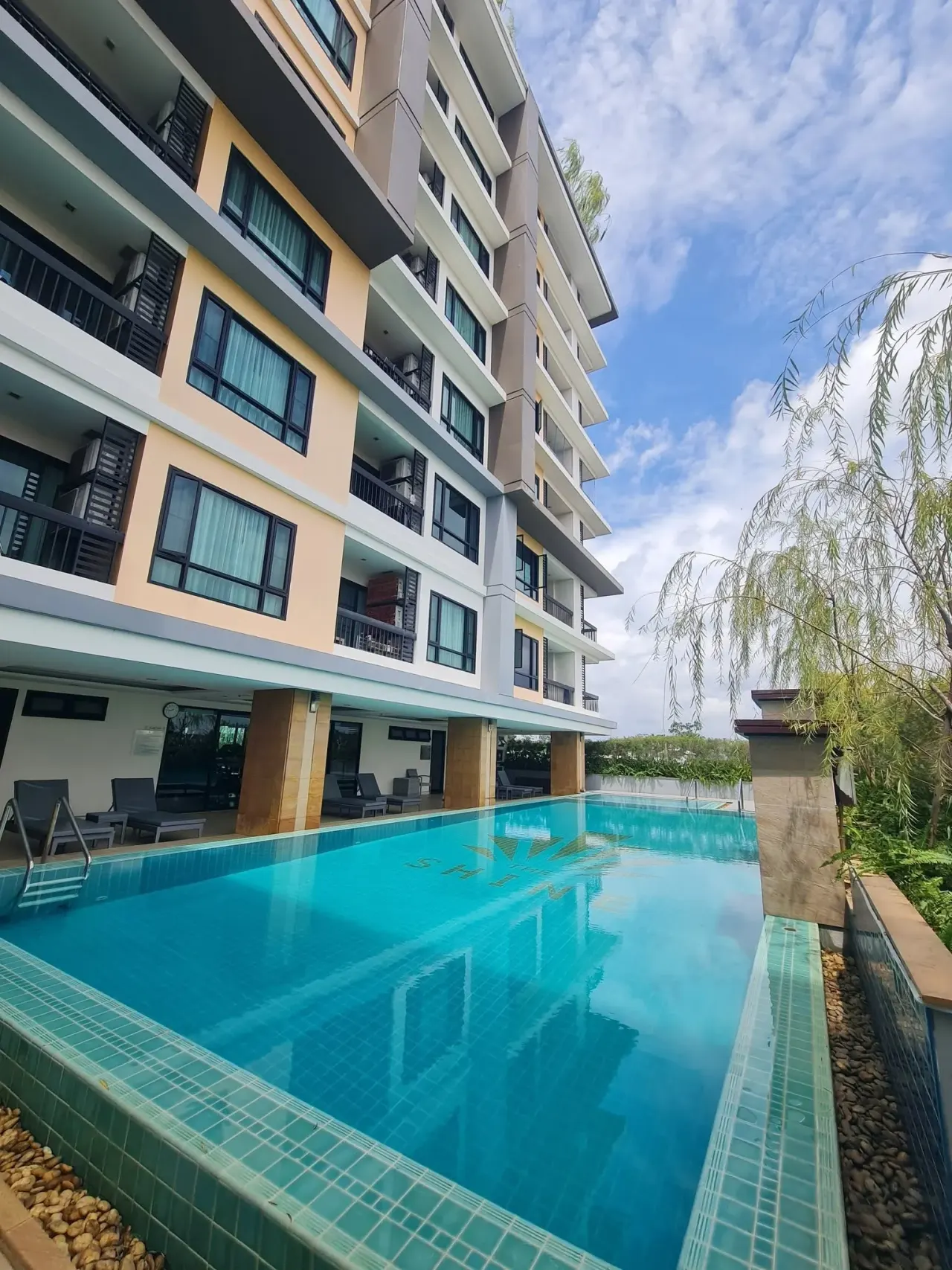 1 ห้องนอน · 1 ห้องน้ำ · 52 m²