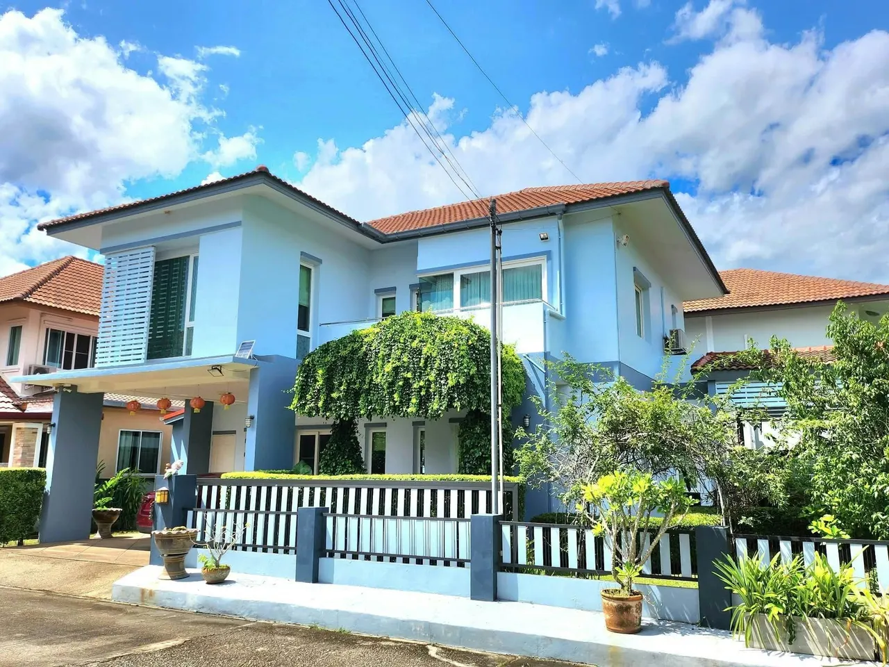 4 ch. · 4 sdb · 250 m²