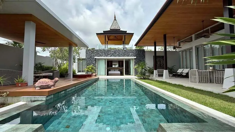 Villa · 4 室 · 4 卫 · 240 m²