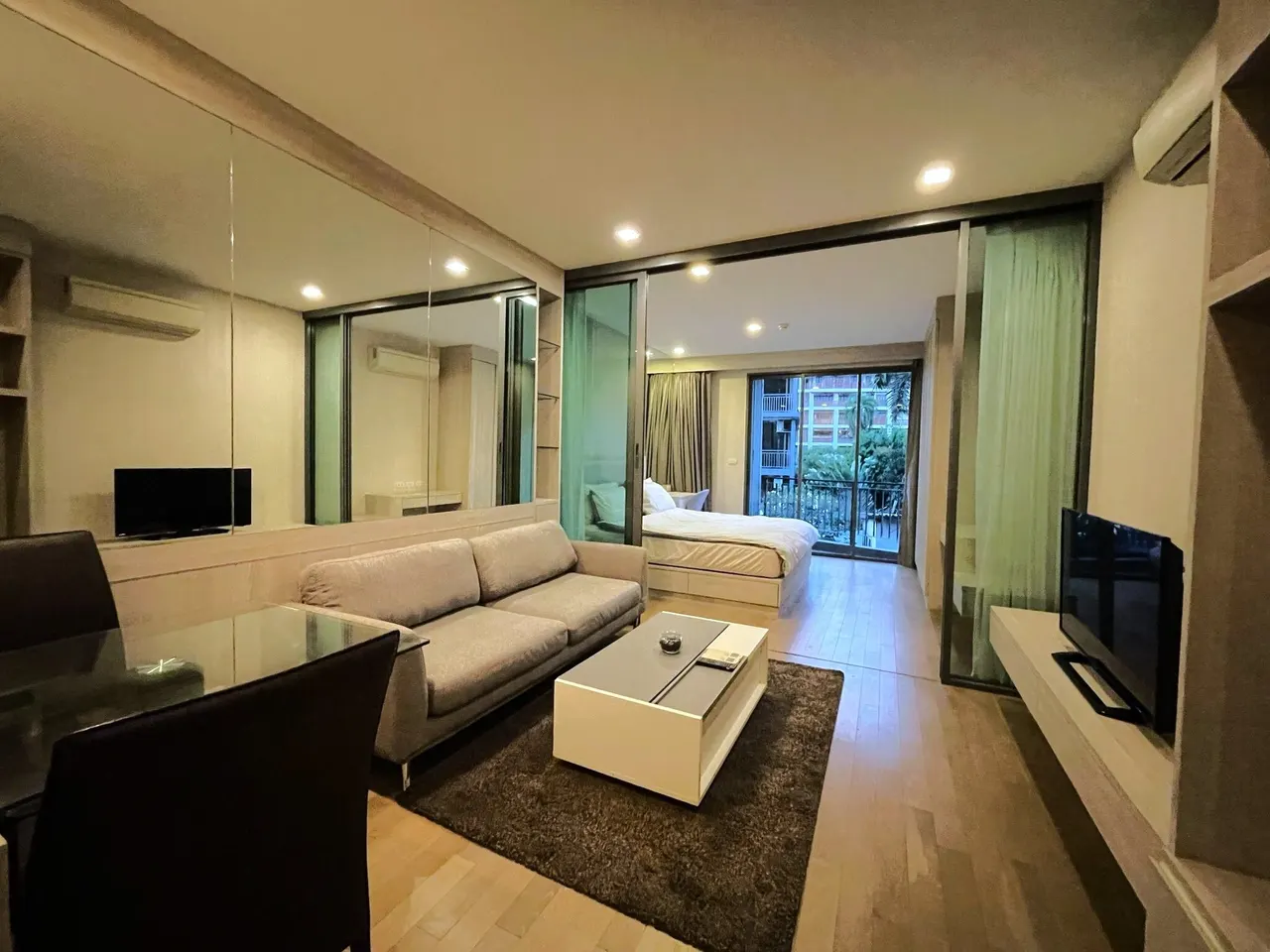 Condo · 1 bd · 1 ba · 39 m²