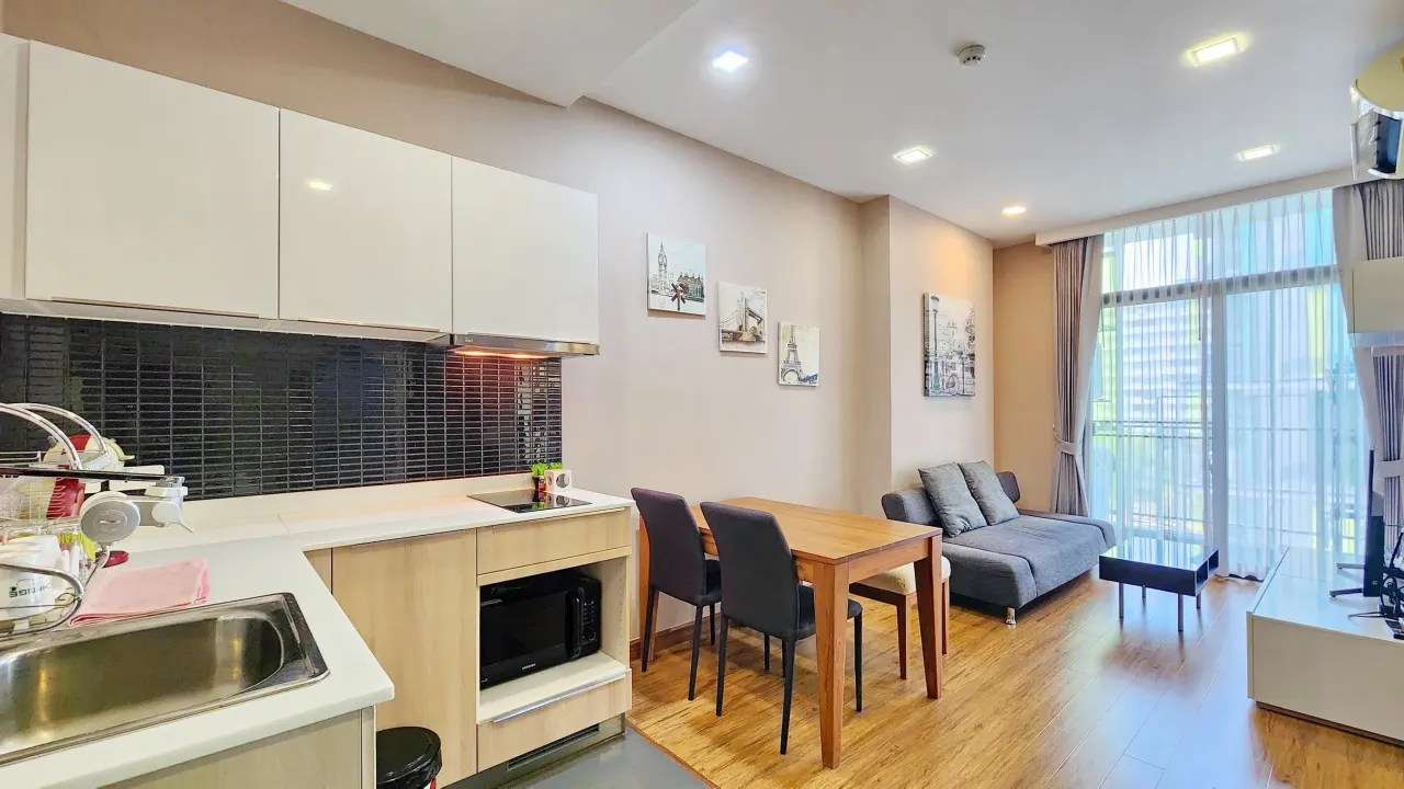Condo · 1 bd · 1 ba · 42 m²
