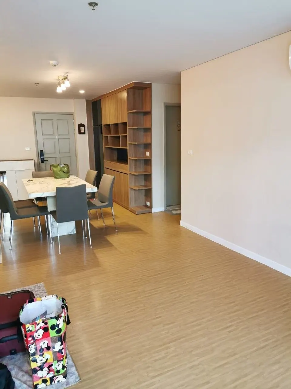 Condo · 2 ห้องนอน · 2 ห้องน้ำ · 75 m²
