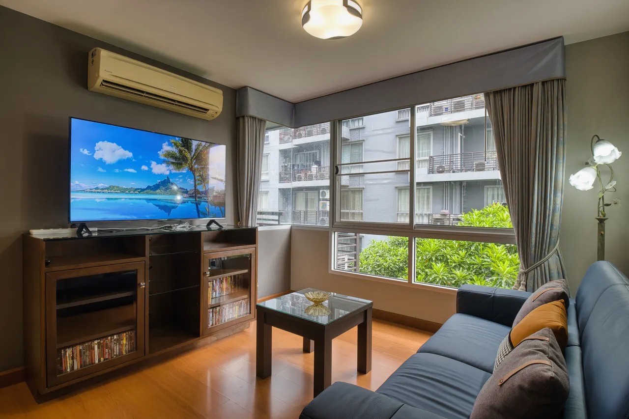 Condo · 1 室 · 1 卫 · 55 m²