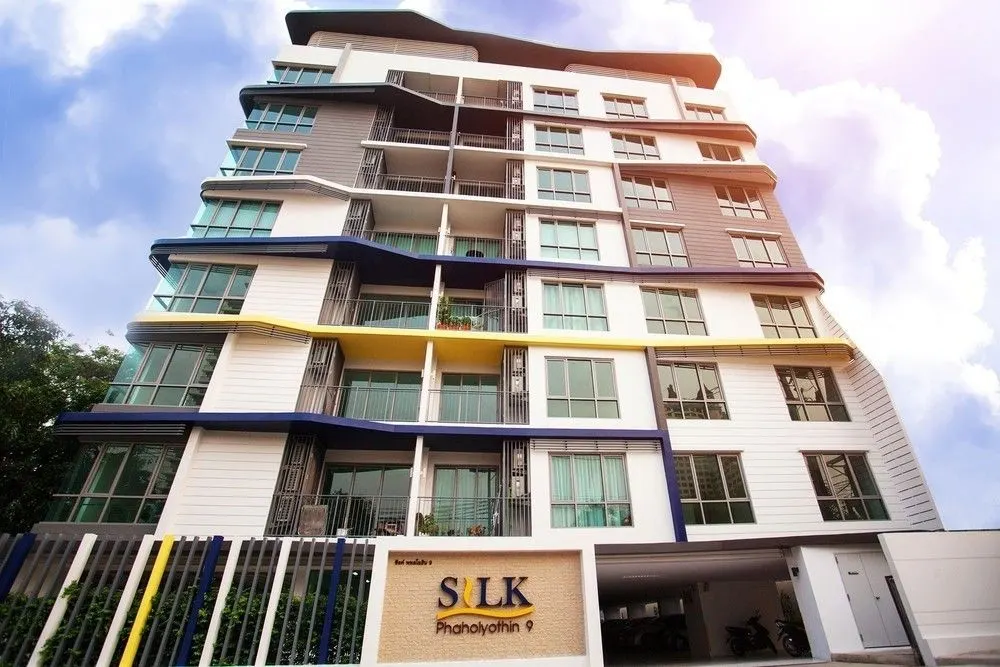 The Silk Phaholyothin-Aree 2