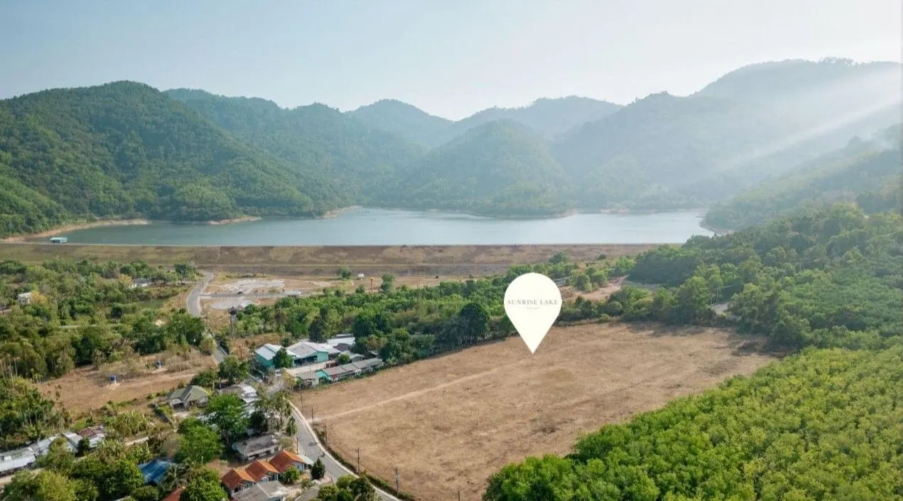 Sunrise Lake Villas