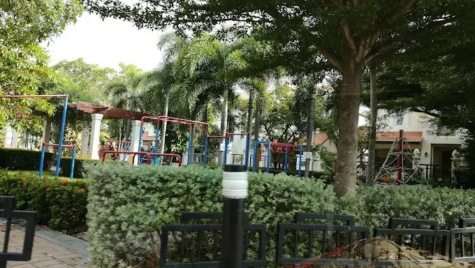 Rasa Spanish Courtyard
