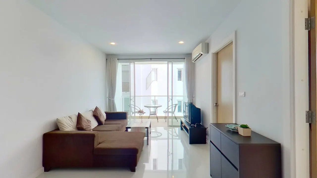 Condo · 1 室 · 1 卫 · 54 m²