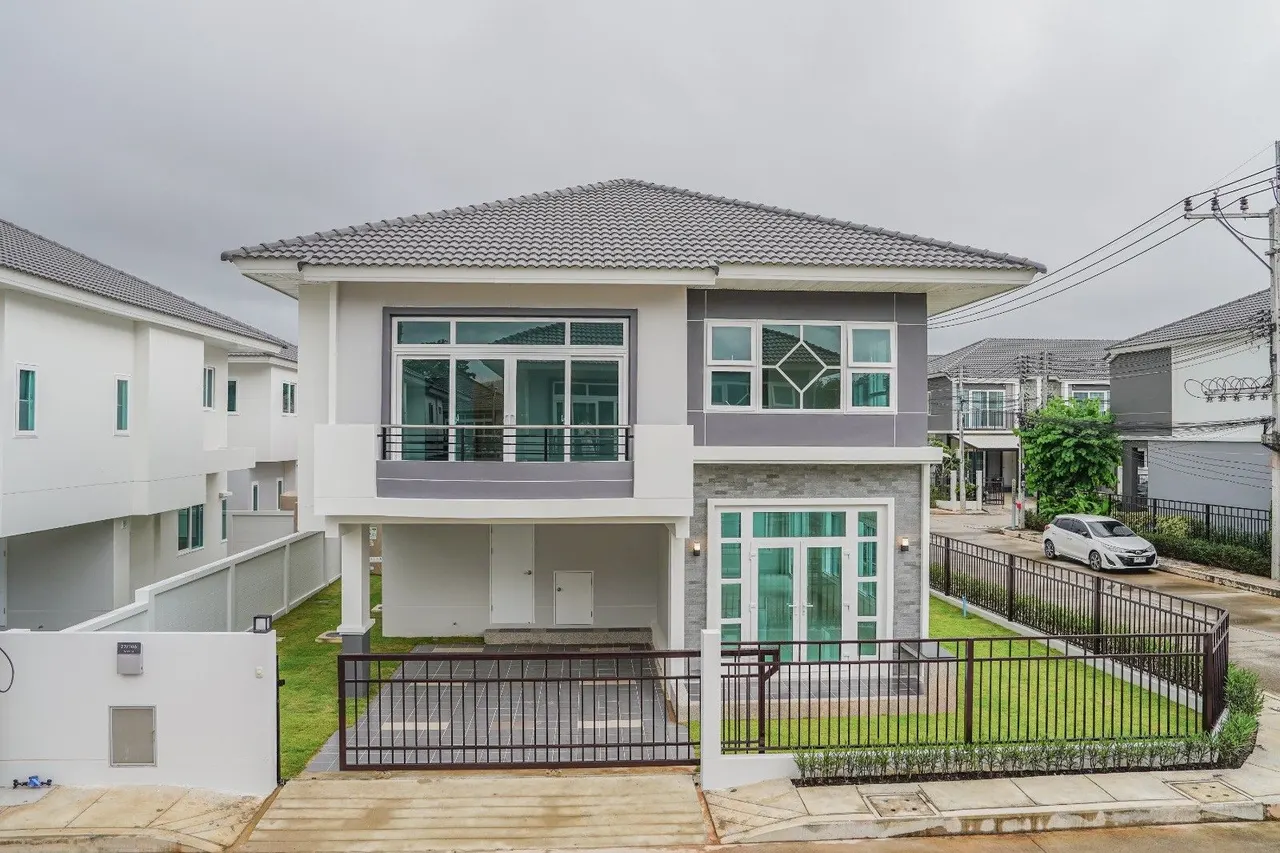 House · 4 ch. · 3 sdb · 200 m²