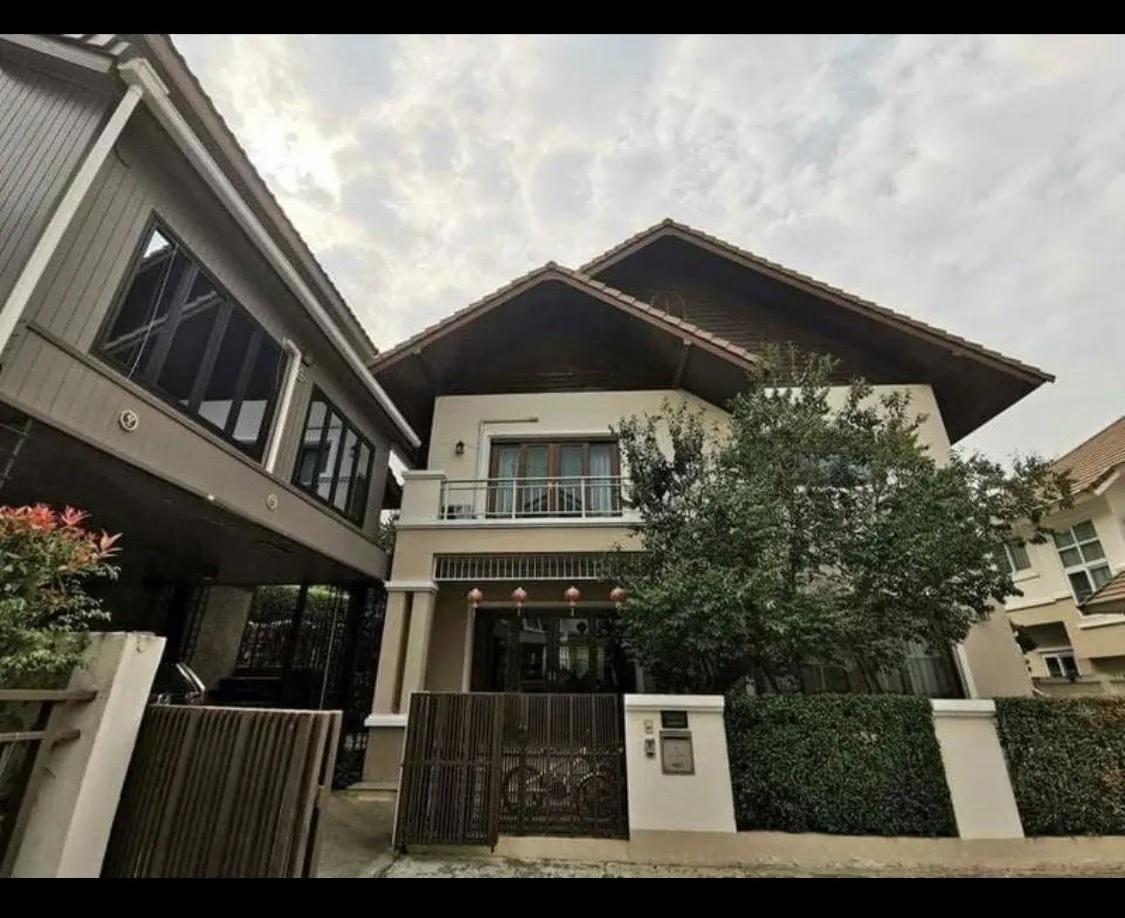 House · 3 ch. · 4 sdb · 348 m²