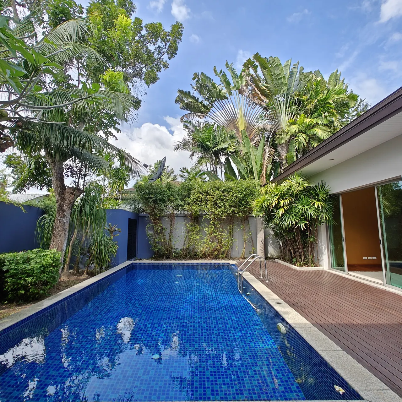 Villa · 2 ห้องนอน · 2 ห้องน้ำ · 187 m²