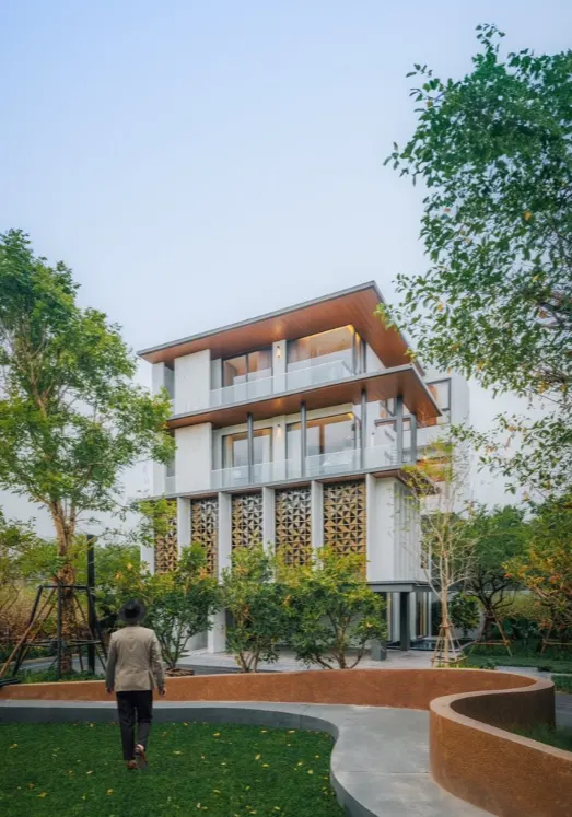 House · 3 ch. · 6 sdb · 434 m²