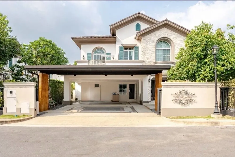House · 4 ห้องนอน · 4 ห้องน้ำ · 295 m²