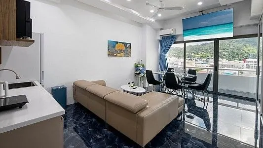 Condo · 3 bd · 1 ba · 62 m²