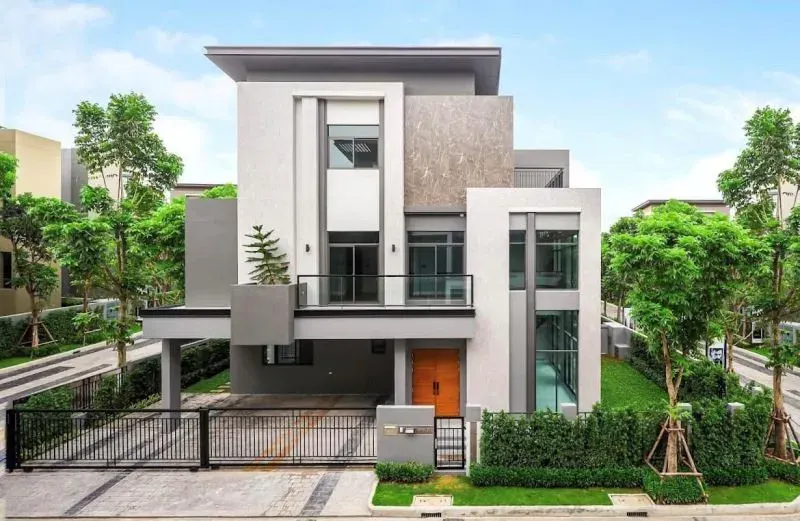 House · 4 bd · 4 ba · 448 m²