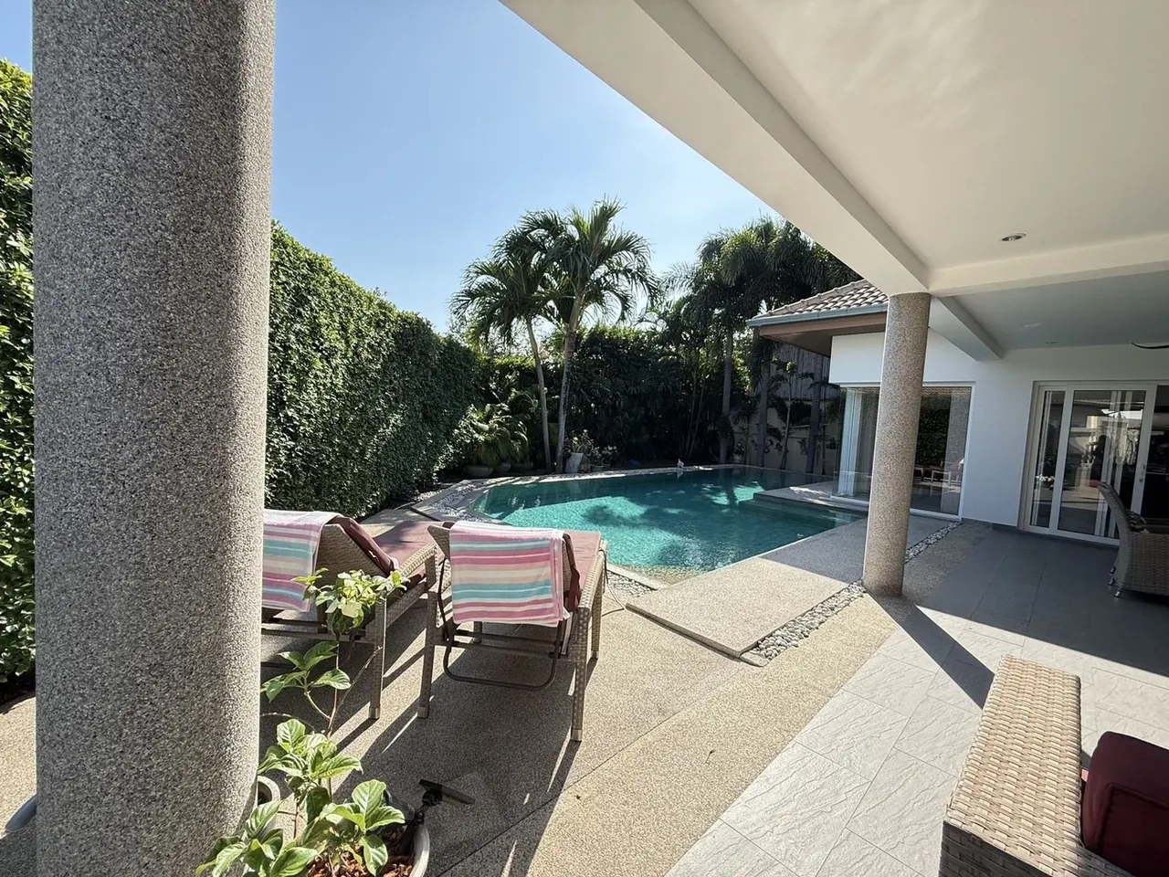Villa · 3 ch. · 2 sdb · 182 m²