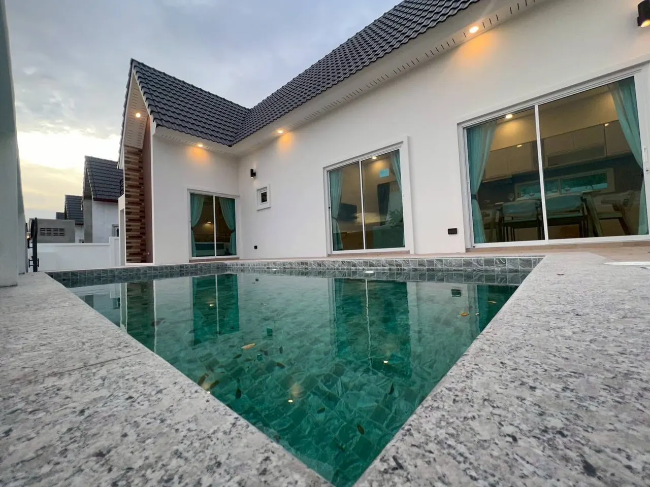 Villa · 3 ห้องนอน · 2 ห้องน้ำ · 189 m²