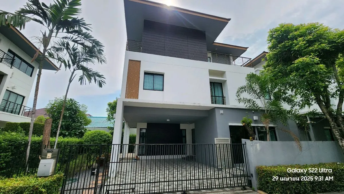 House · 5 сп. · 5 ванн. · 310 m²