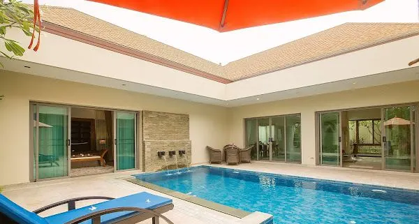 Bond Villa