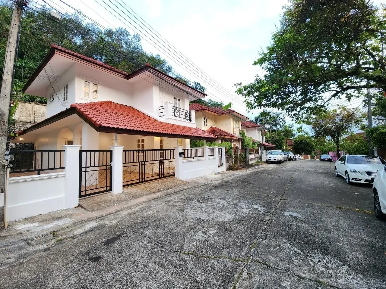 Phuket City Home