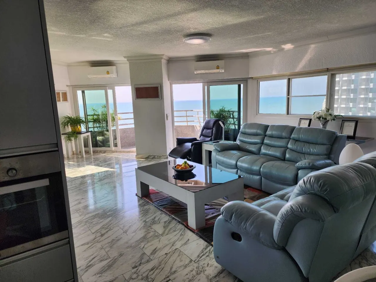 Condo · 2 ch. · 3 sdb · 160 m²