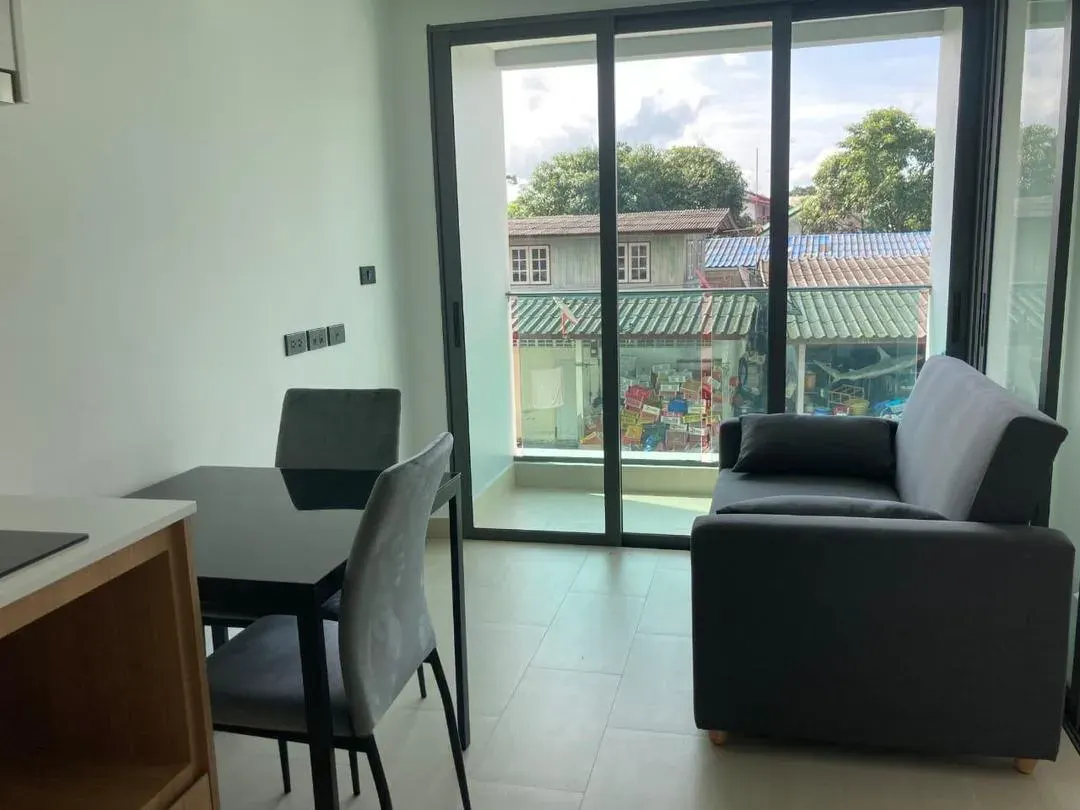 1 bd · 1 ba · 27 m²
