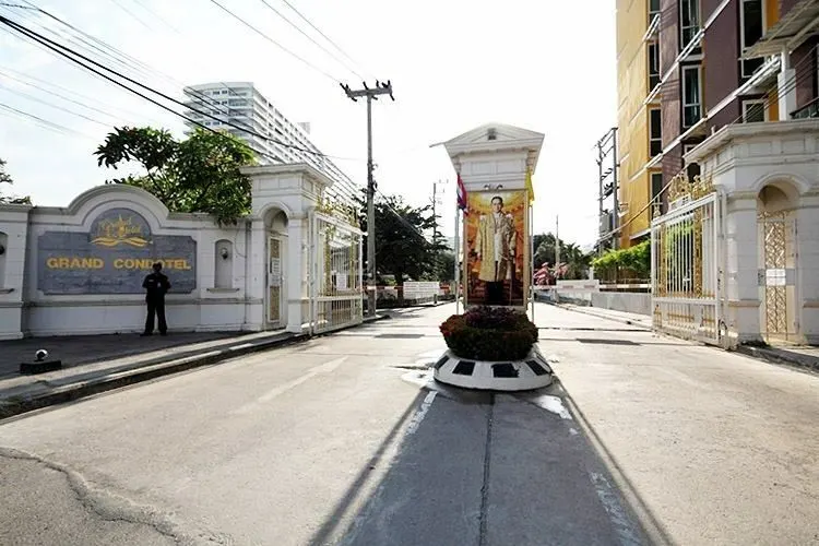 Grand Condotel Village