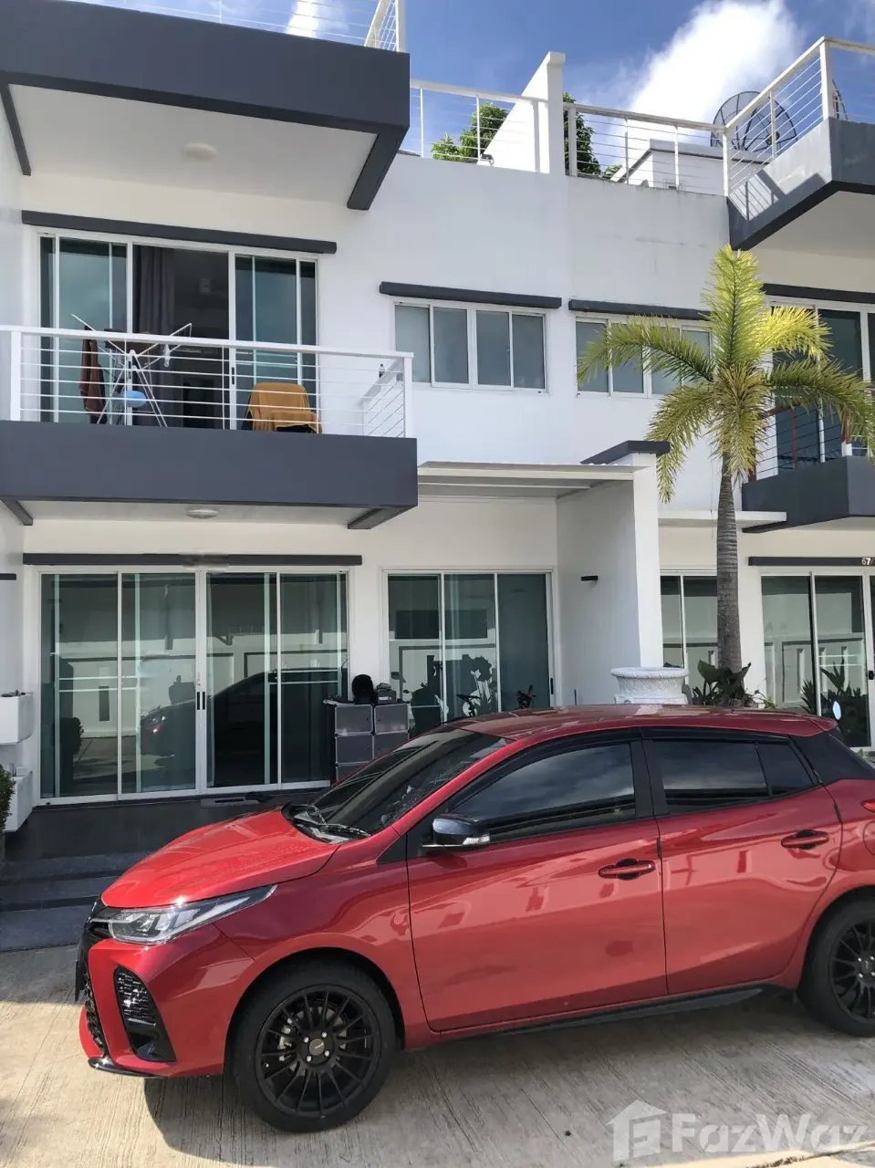 2 ห้องนอน · 2 ห้องน้ำ · 185 m²