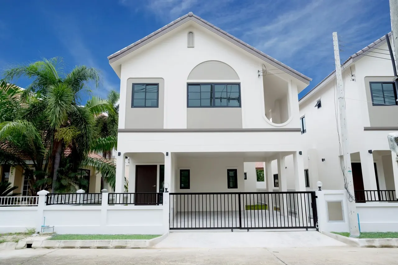 House · 4 ch. · 5 sdb · 245 m²