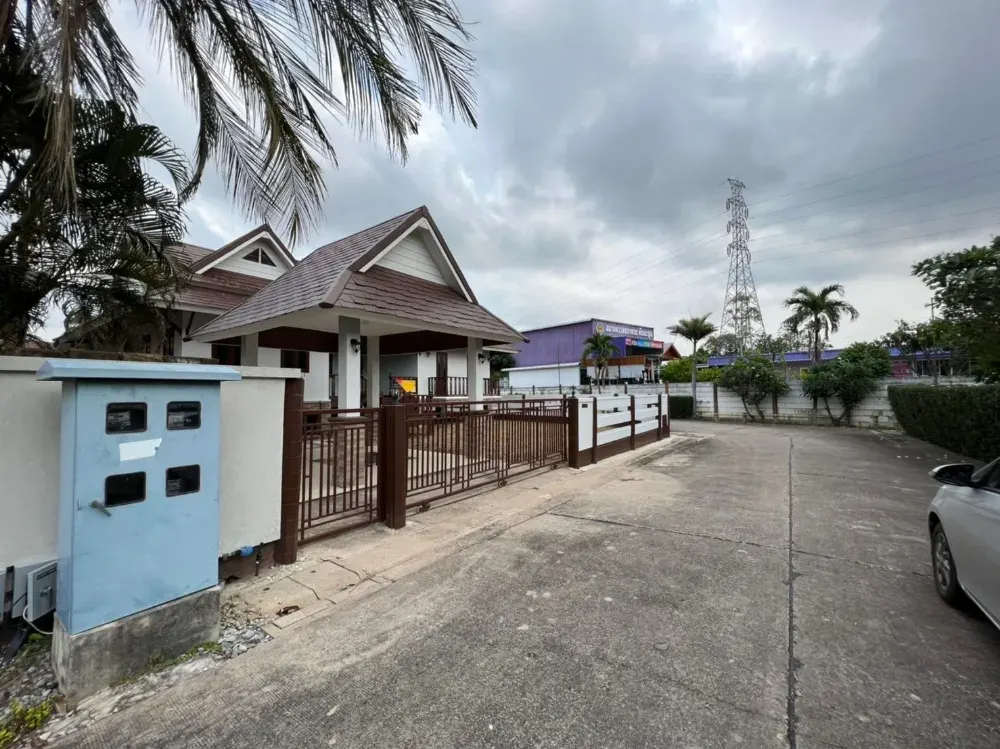 Dhewee Resort