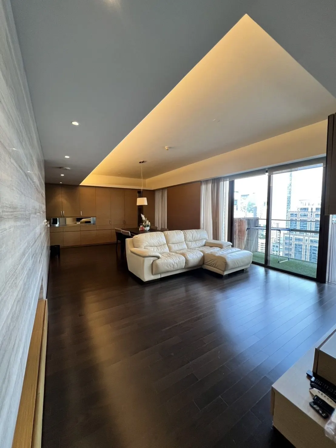 Condo · 2 ห้องนอน · 2 ห้องน้ำ · 138 m²