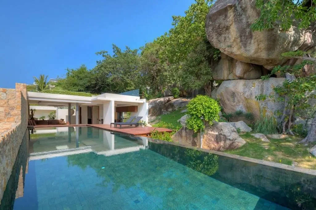 Villa · 3 ห้องนอน · 4 ห้องน้ำ · 320 m²