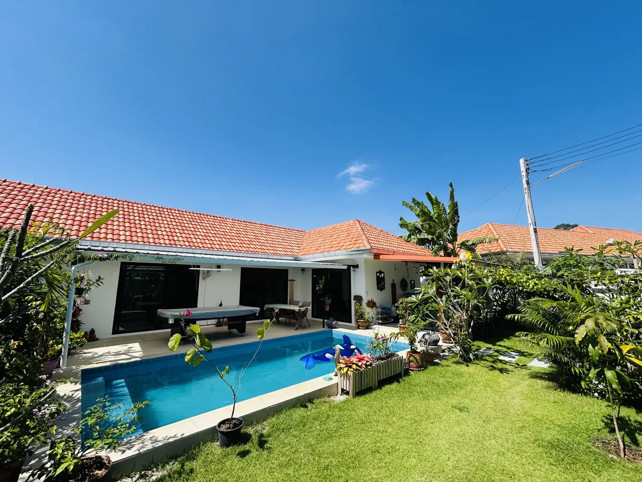 Villa · 3 bd · 2 ba · 117 m²