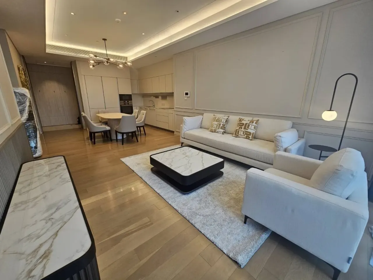 2 bd · 2 ba · 126 m²