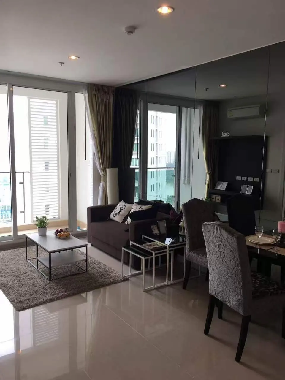 Condo · 1 室 · 1 卫 · 38 m²