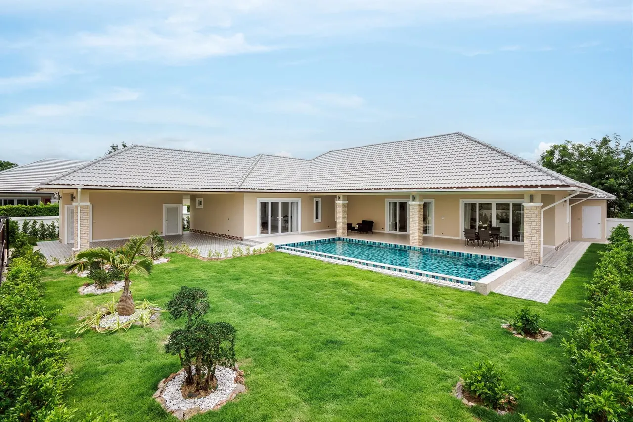 Villa · 3 室 · 4 卫 · 800 m²