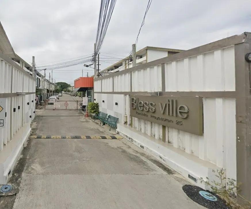 Bless Ville Ramintra-Phrayasurain 25